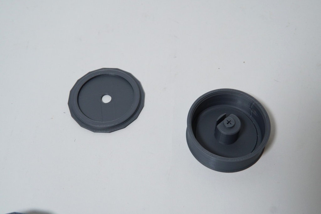 【無料DL可】ケーブルをぐるぐる巻いて保管するケース 3Dプリンタ用データ