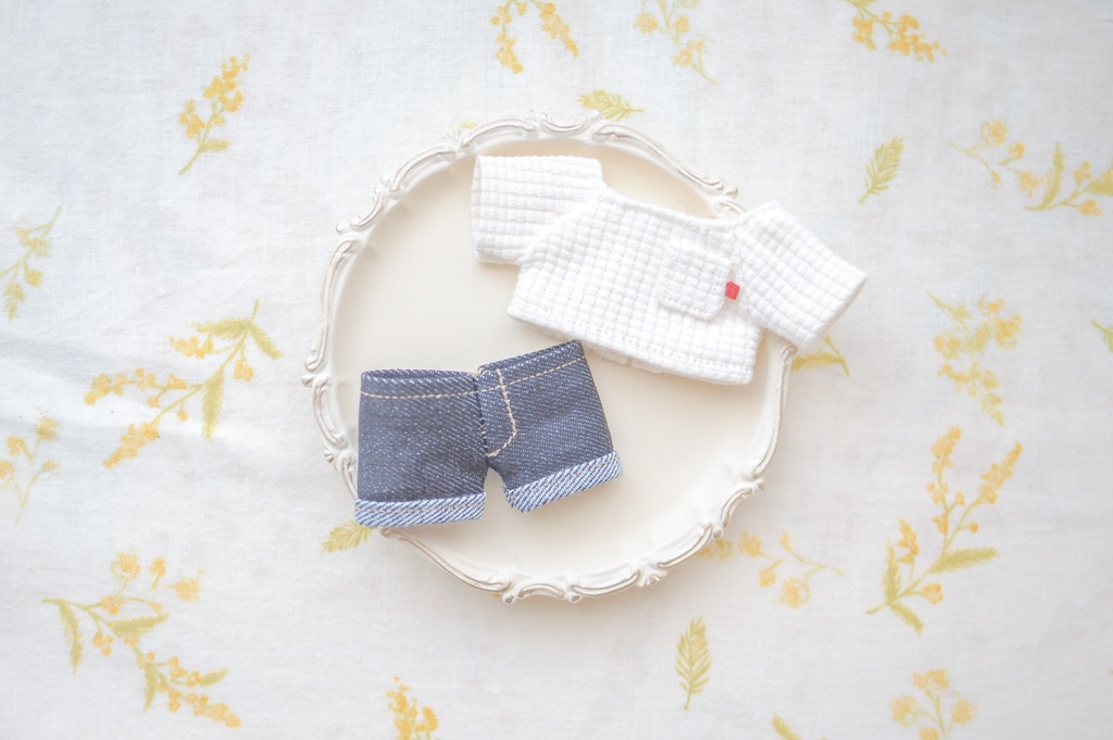 waffle tops/Rollup denim pants