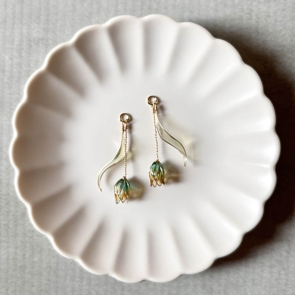 チューリップの耳飾り