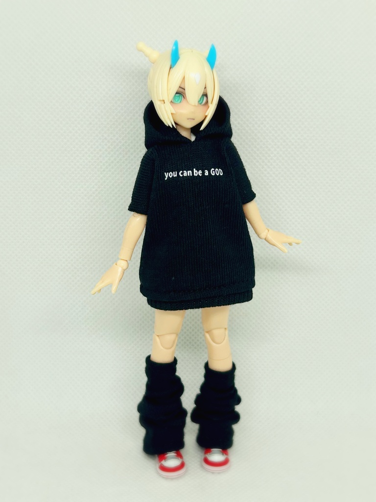 黒いフーディワンピ達はこちら