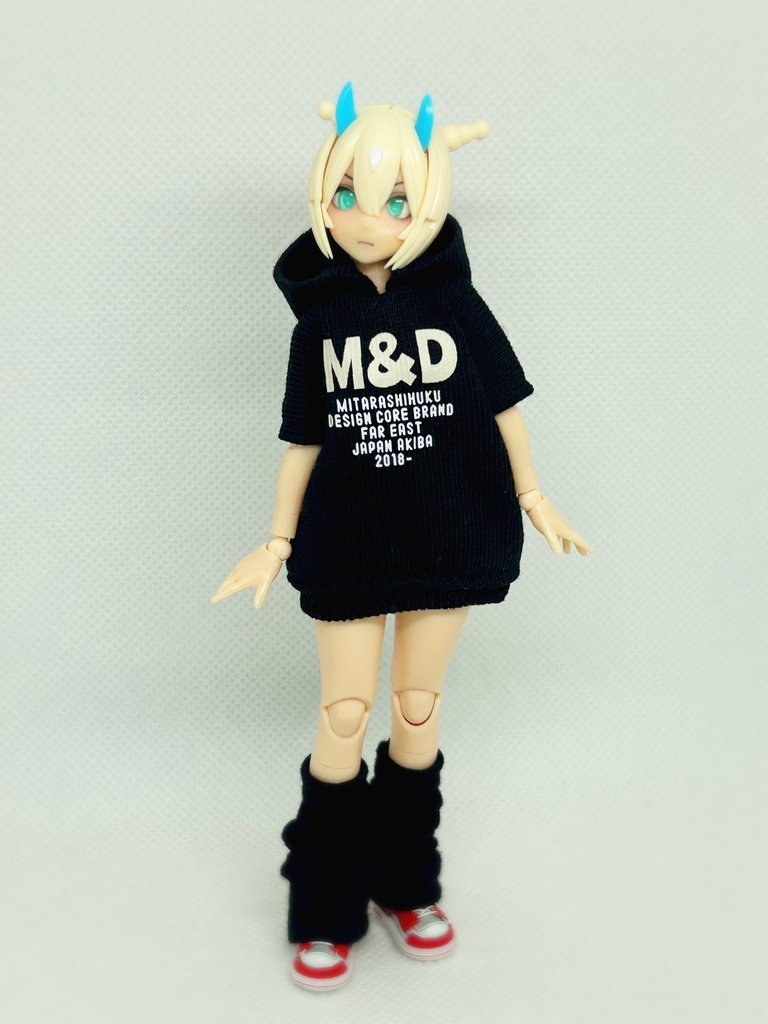 黒いフーディワンピ達はこちら