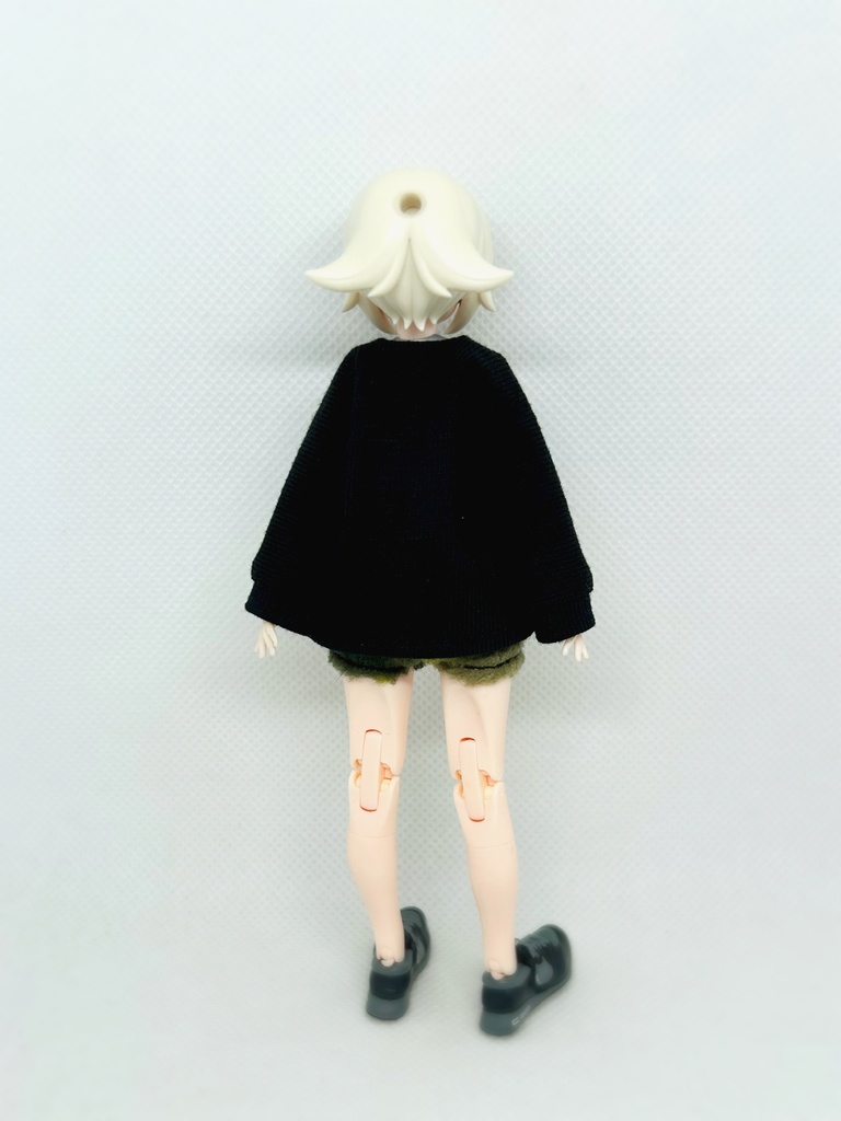 トップスとホットパンツ