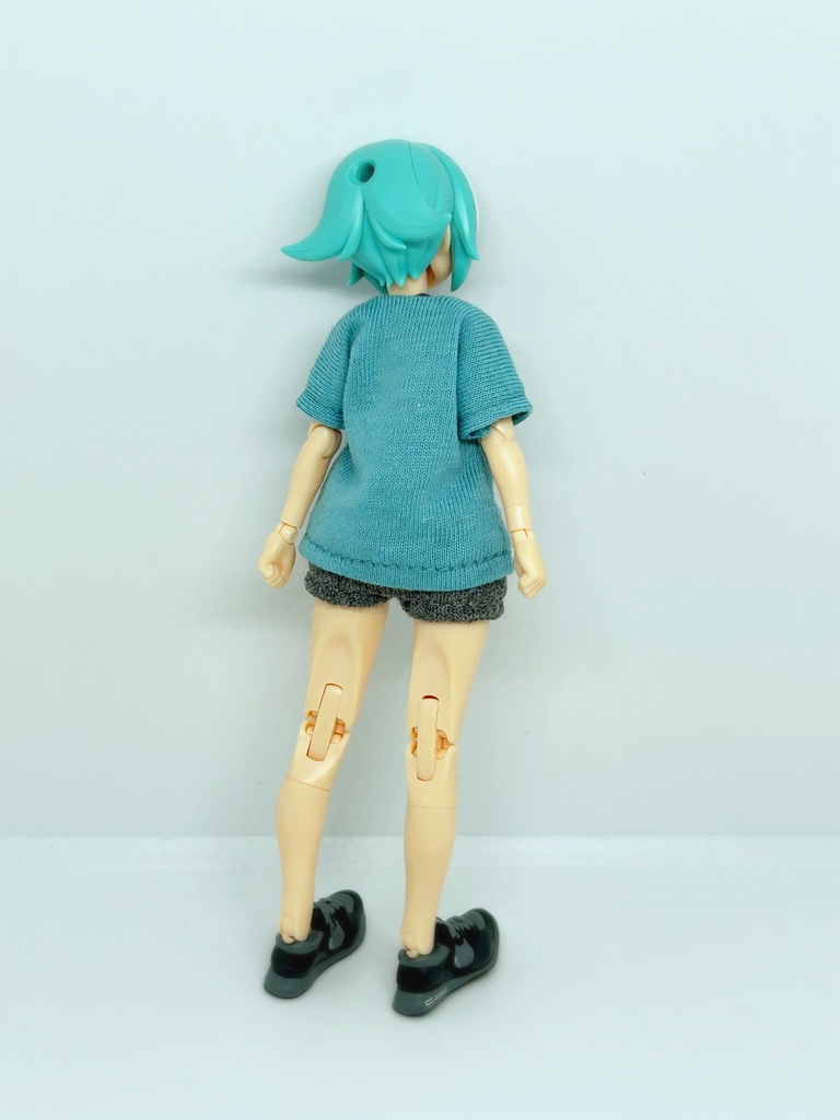 トップスとホットパンツ