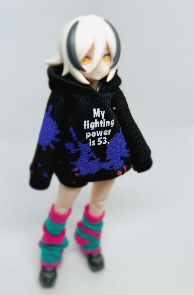 トップスとホットパンツとレッグウォーマー