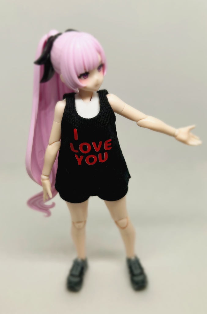 タンクトップとホットパンツのセット