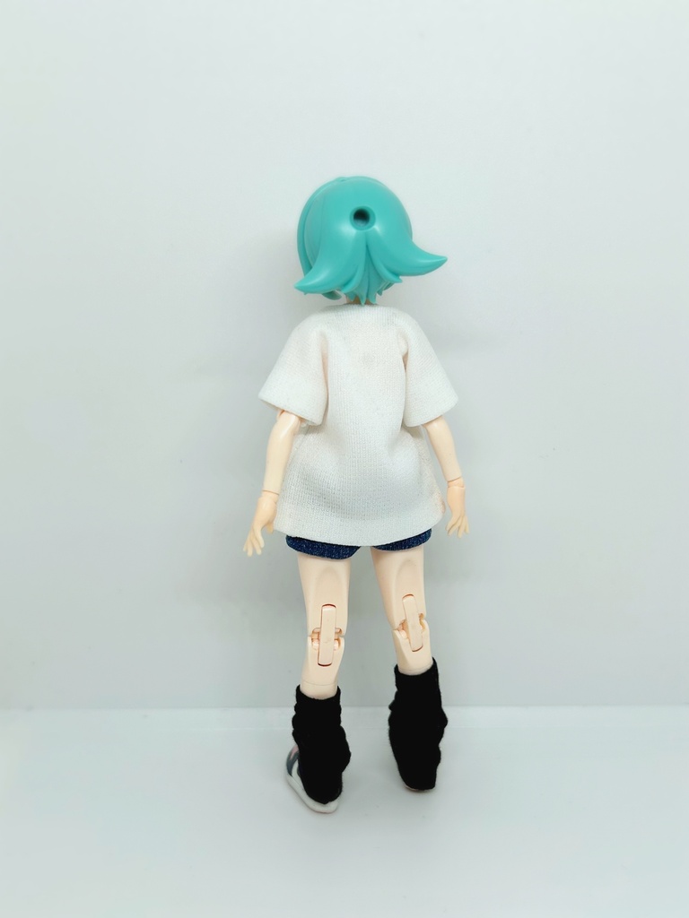 トップスとホットパンツとレッグウォーマー