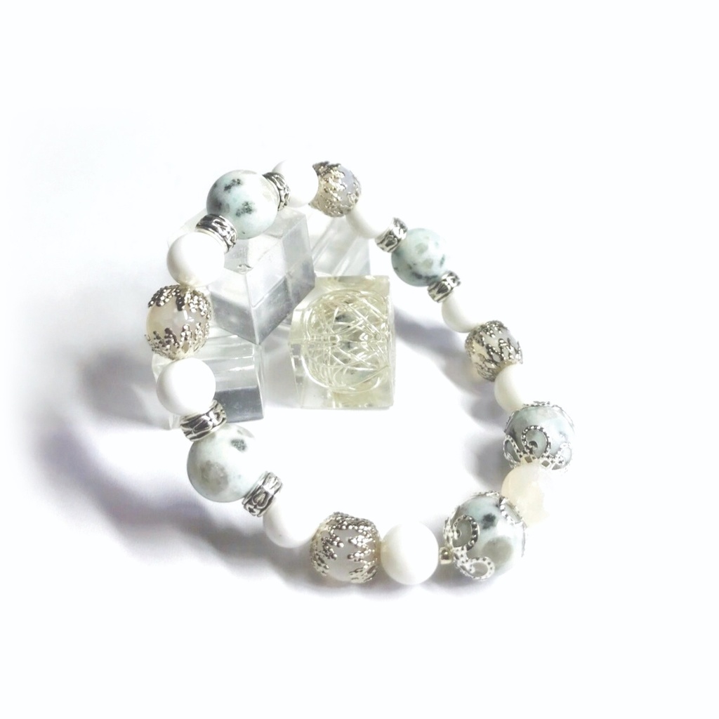 「モデル:極光 」-白-(雪原シリーズより)