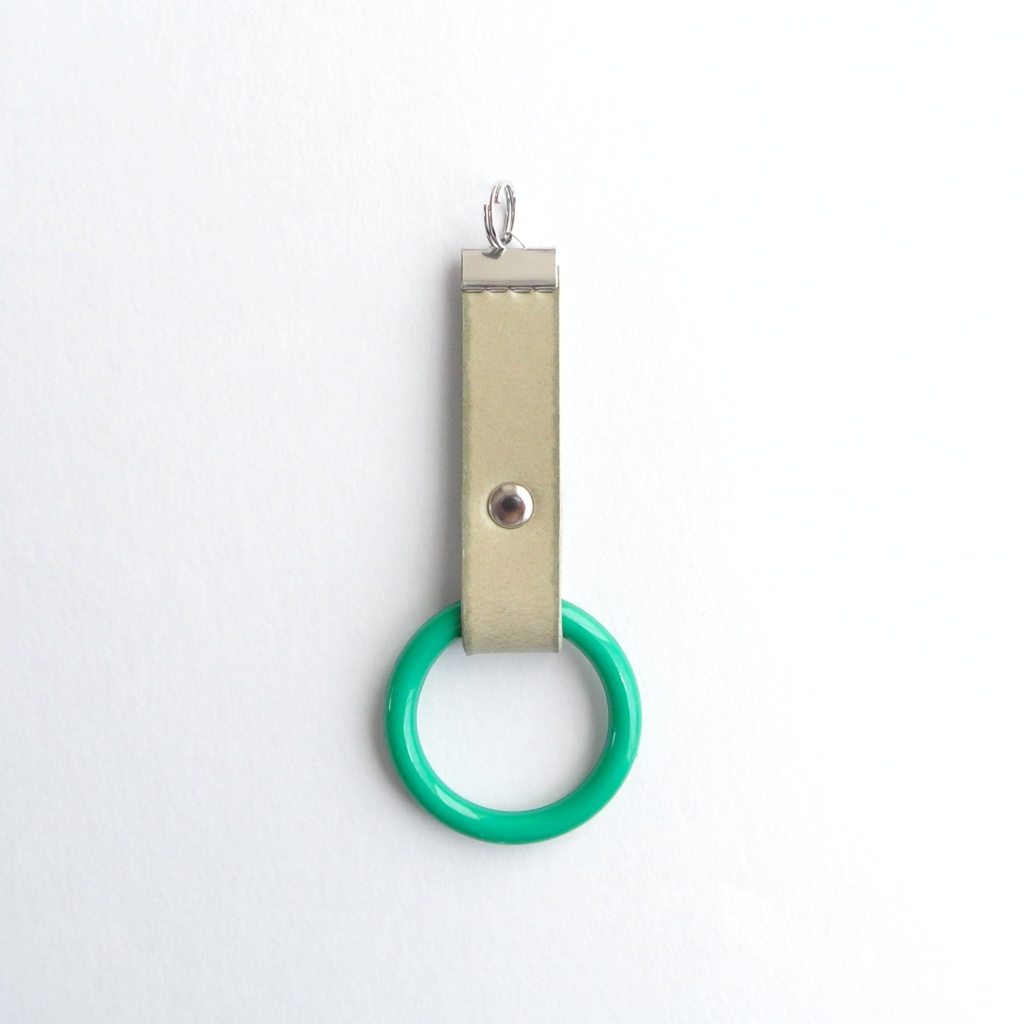 つり革風ストラップ