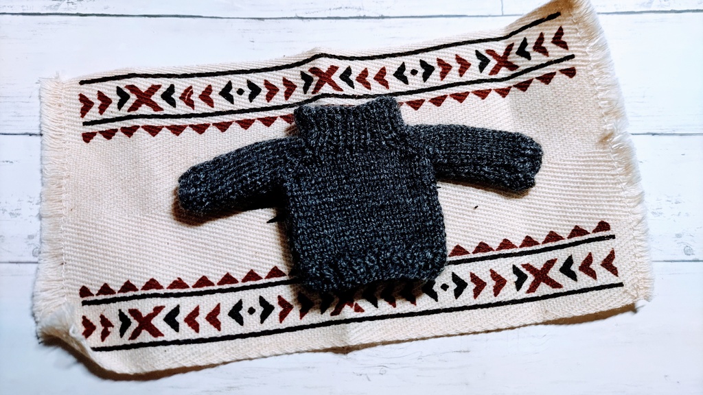 ハイネックニット