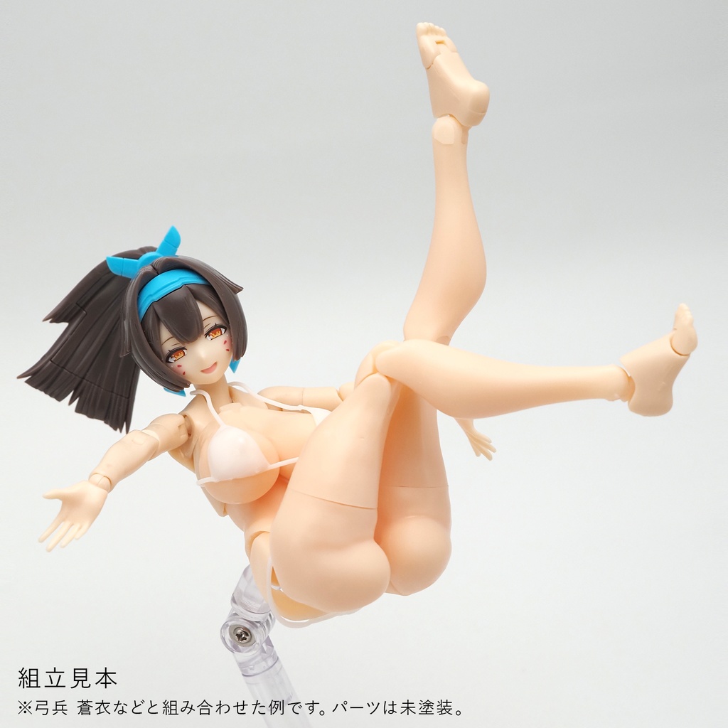 健康的なメリハリボディ 生脚ビキニ