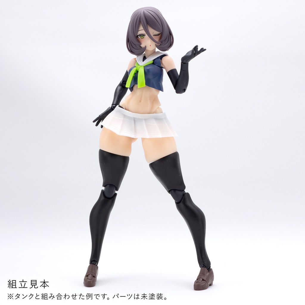 健康的なBlock2-Mのむっちりおなかとあんよニーソ