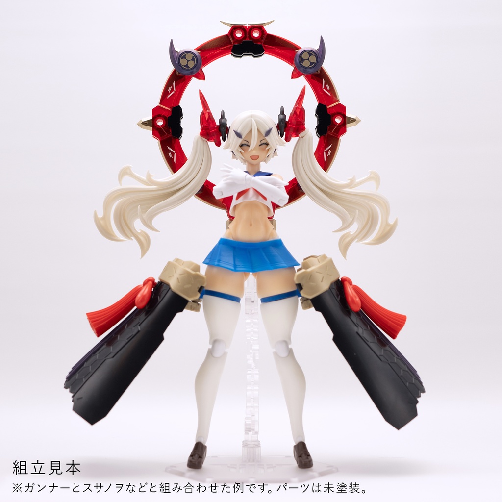 健康的なBlock2-Mのむっちりおなかとあんよニーソ