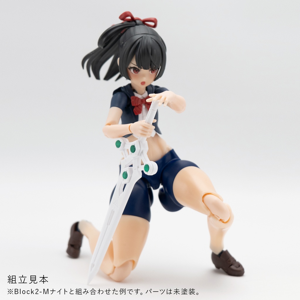 健康的なBlock2-Mのむっちりおなかとあんよスパッツ