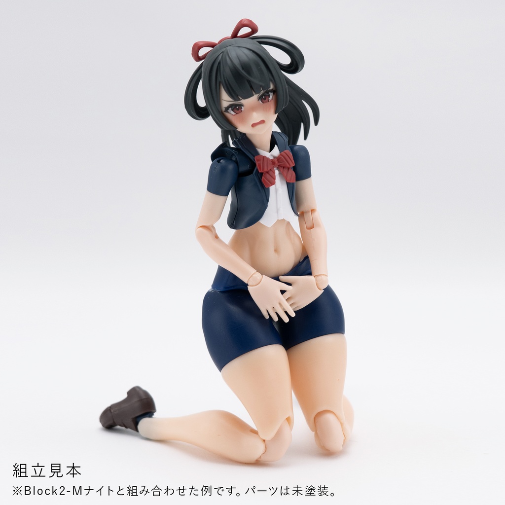 健康的なBlock2-Mのむっちりおなかとあんよスパッツ