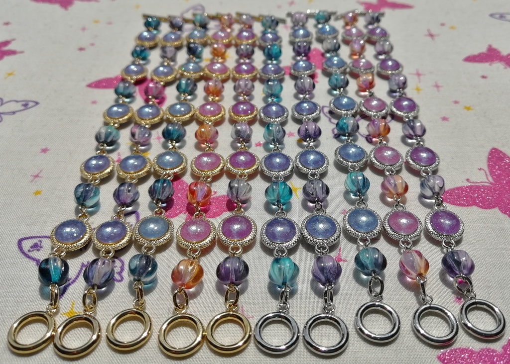 【17.5cm・ゴールド】ビーズの色に合わせて色が変わる(紫外線)ブレスレット