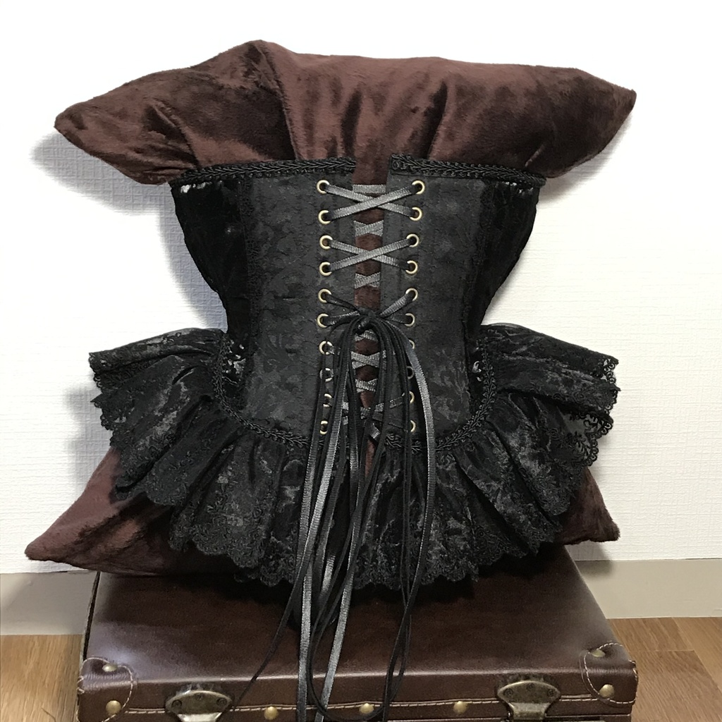 【過去作例】【再販無】20インチ 黒×黒フリルTighter