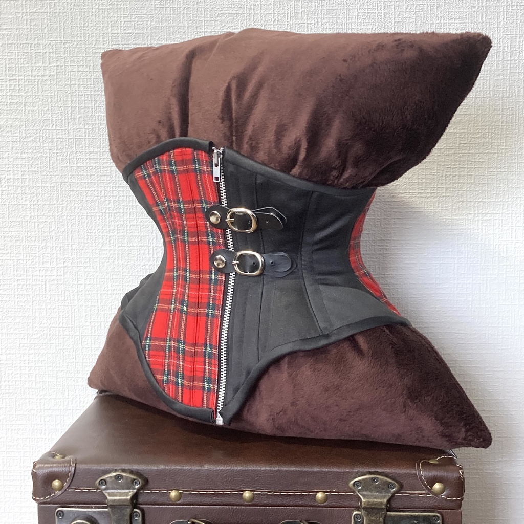 斜めジップタータンチェックTighter