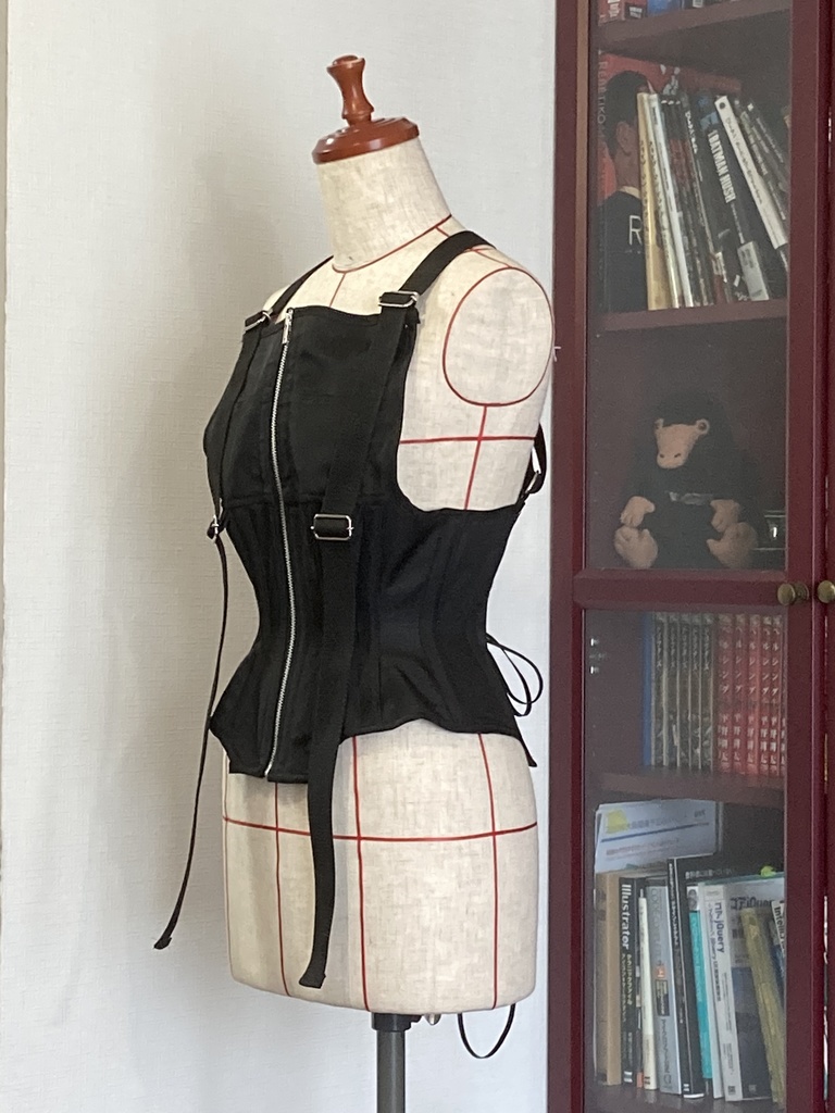 オーバーオールコルセット