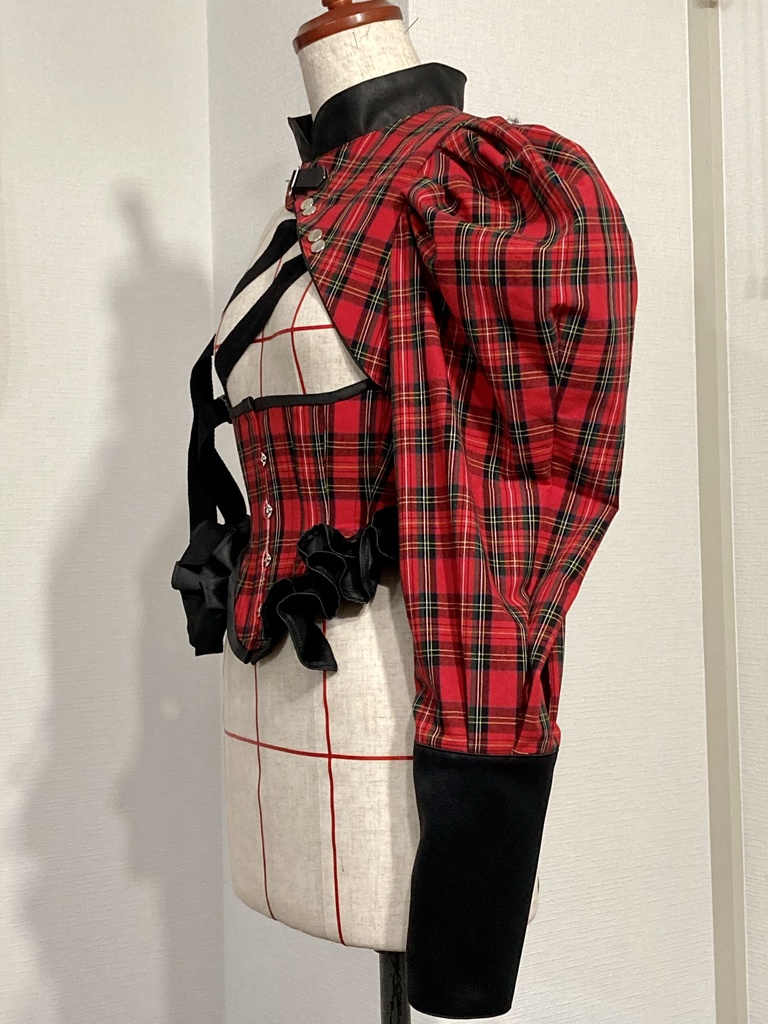 チェックレザーフリルTighter