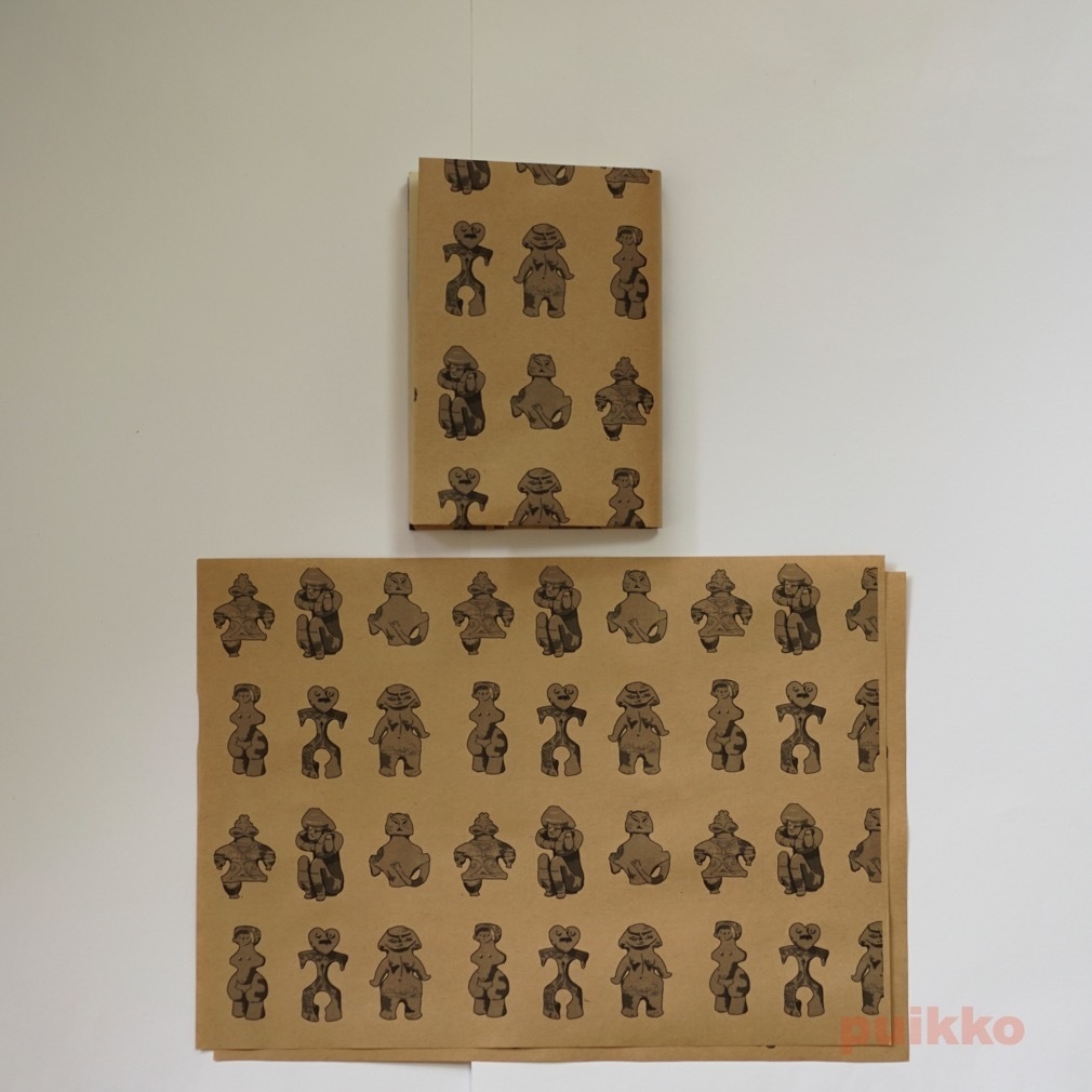 紙製ブックカバー 土偶