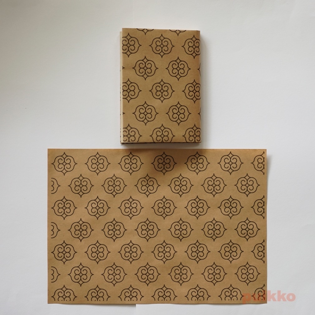 紙製ブックカバー アイヌ文様