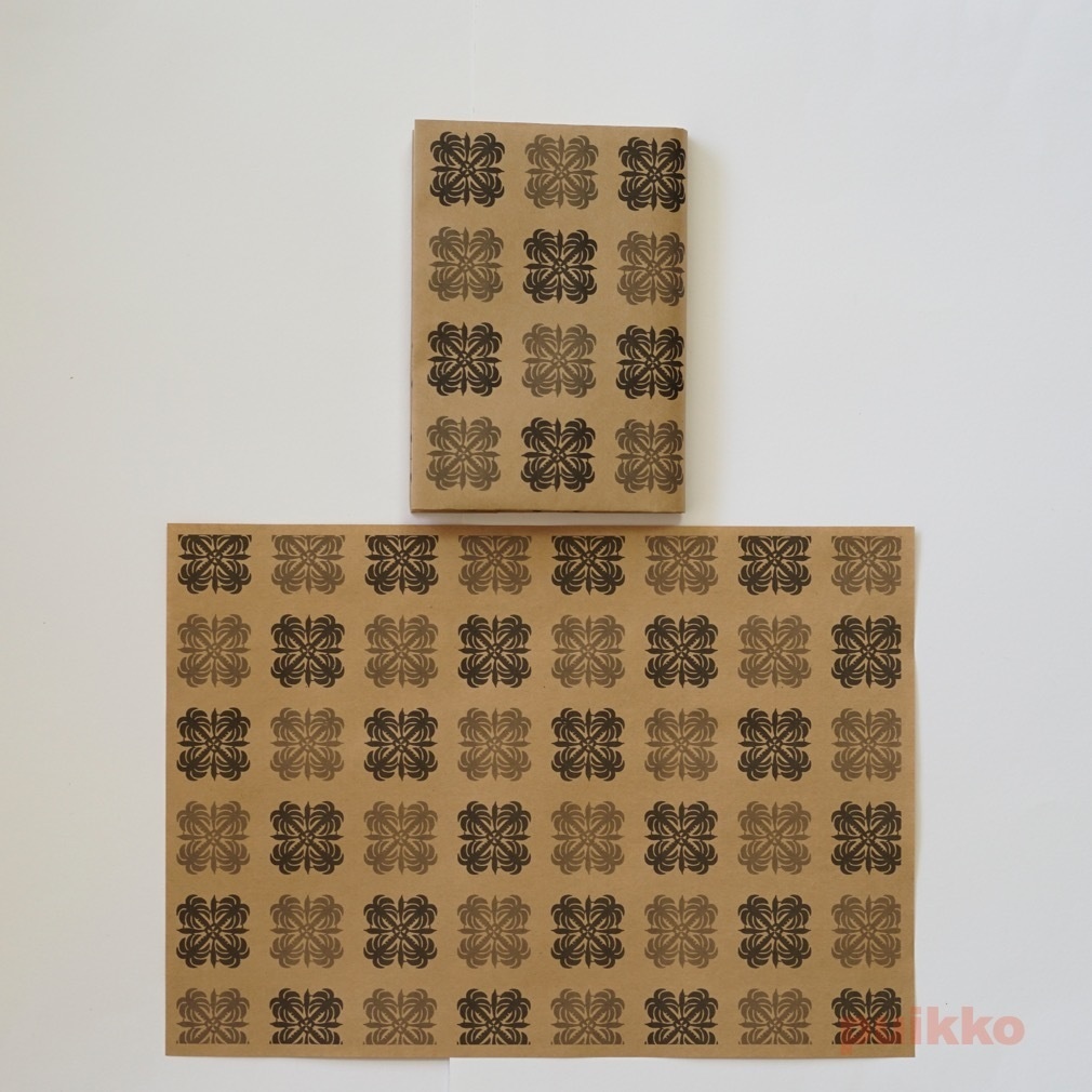 紙製ブックカバー ハワイアンキルト柄(モノクロ)