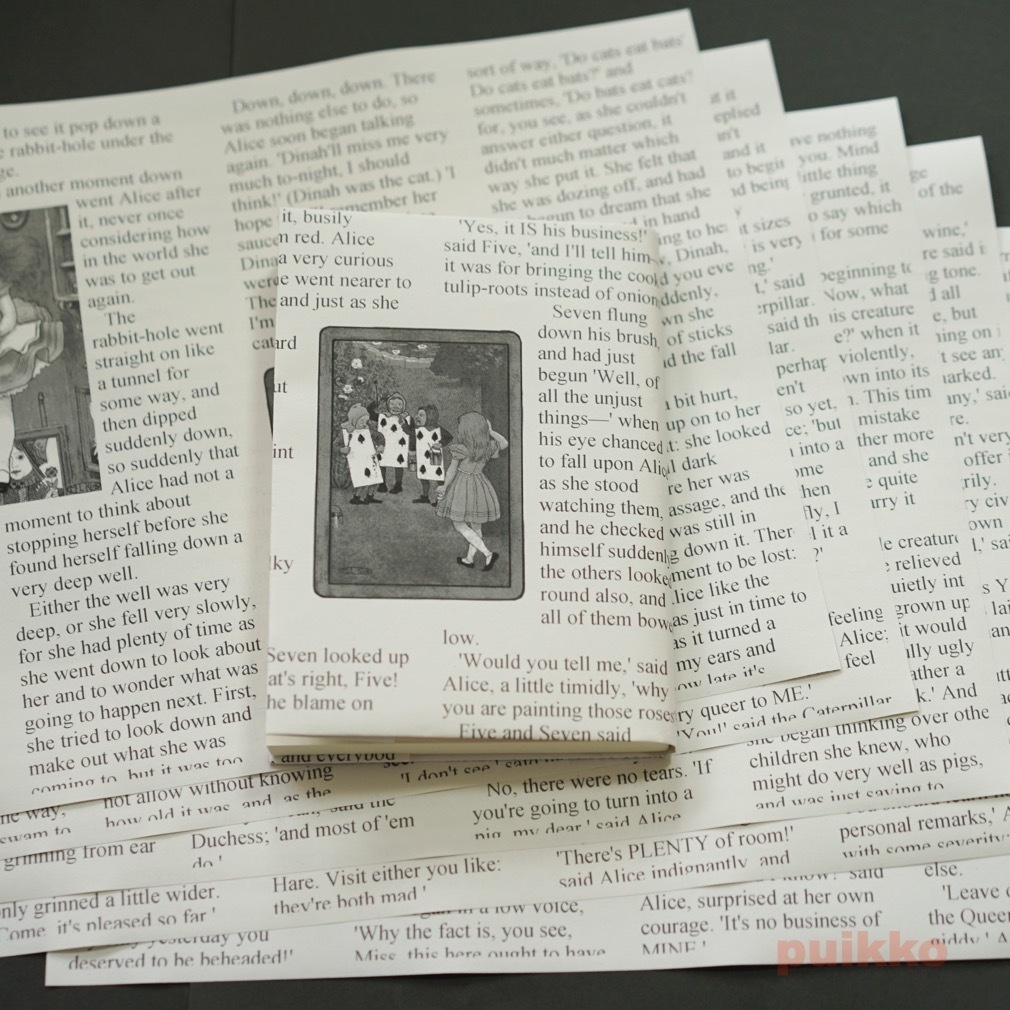 紙製ブックカバー 「不思議の国のアリス」5