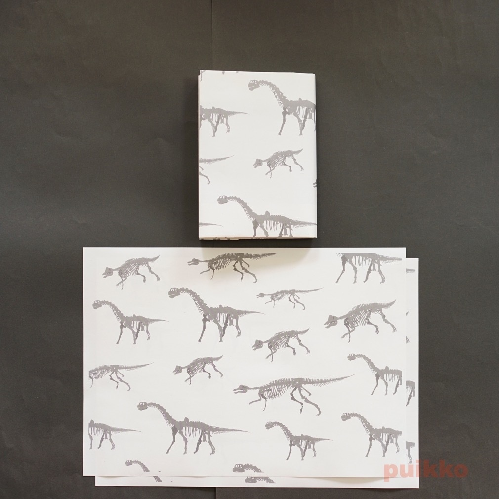 紙製ブックカバー 恐竜の骨格