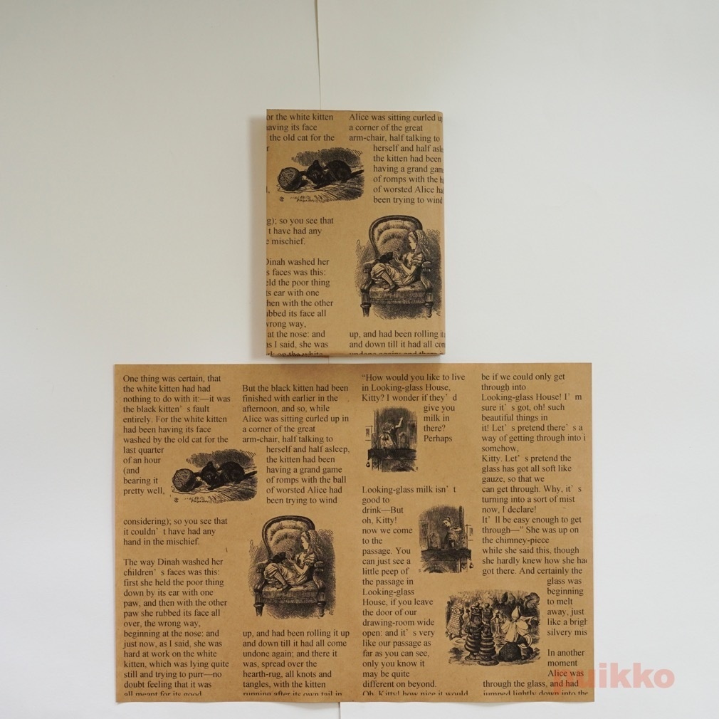 紙製ブックカバー 「鏡の国のアリス」2