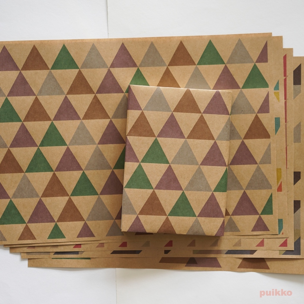 紙製ブックカバー　三角形のデザイン（カラー）（5枚セット）