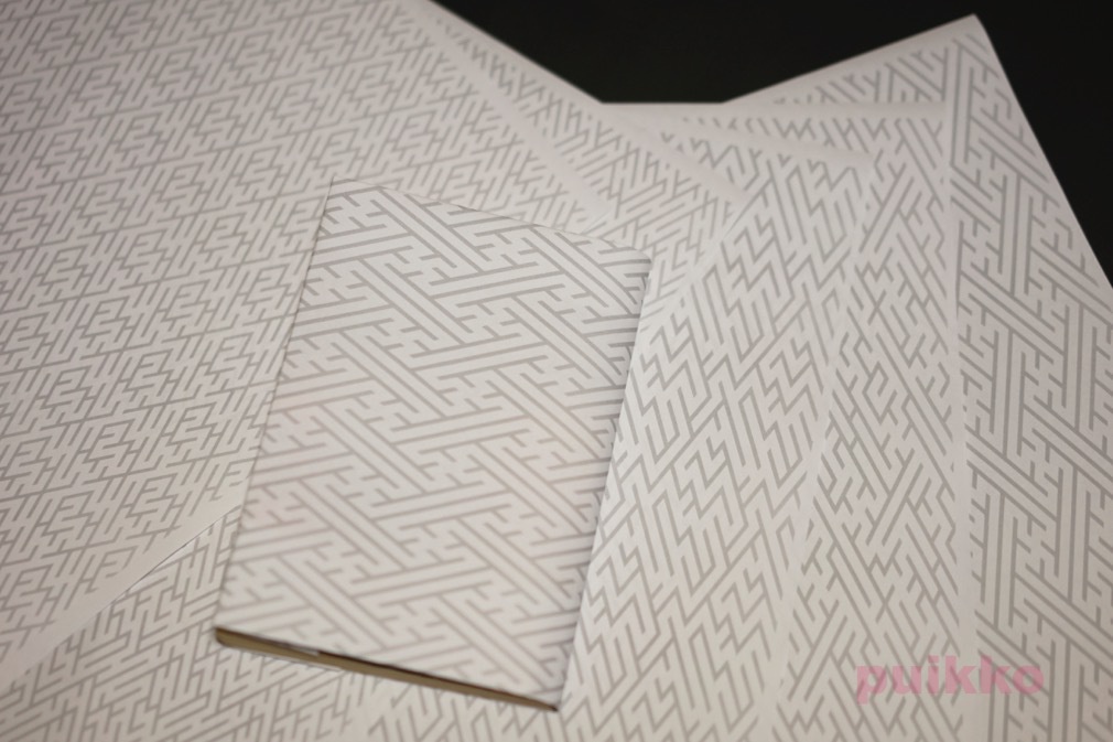 紙製ブックカバー 迷路