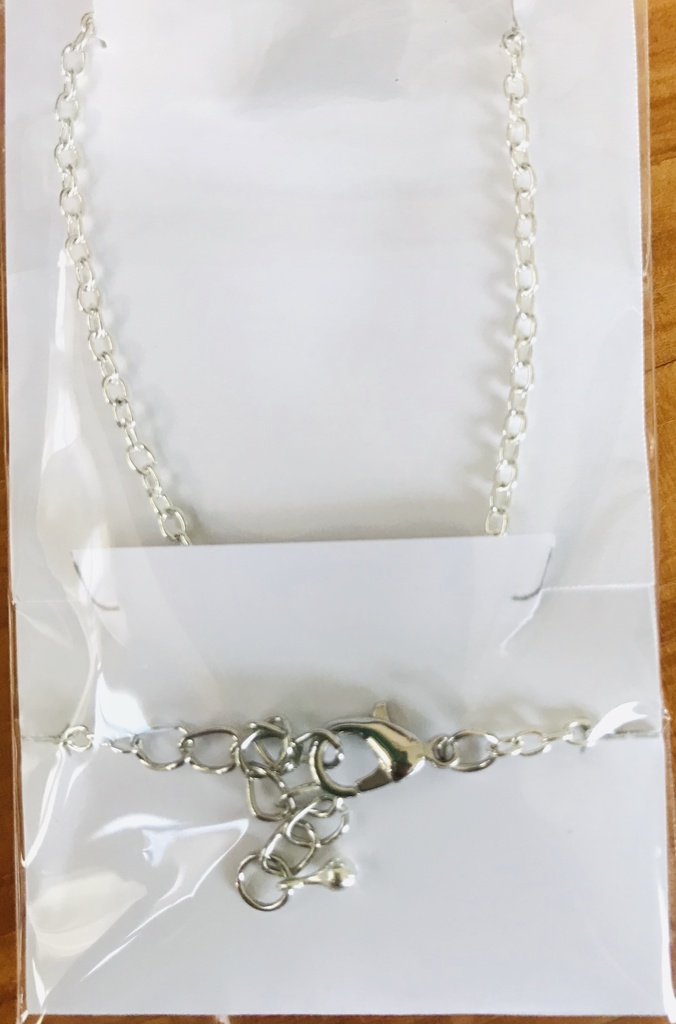 スカルハンドネックレス