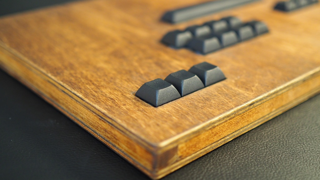木製キーボード型アケコン ダークウォルナット