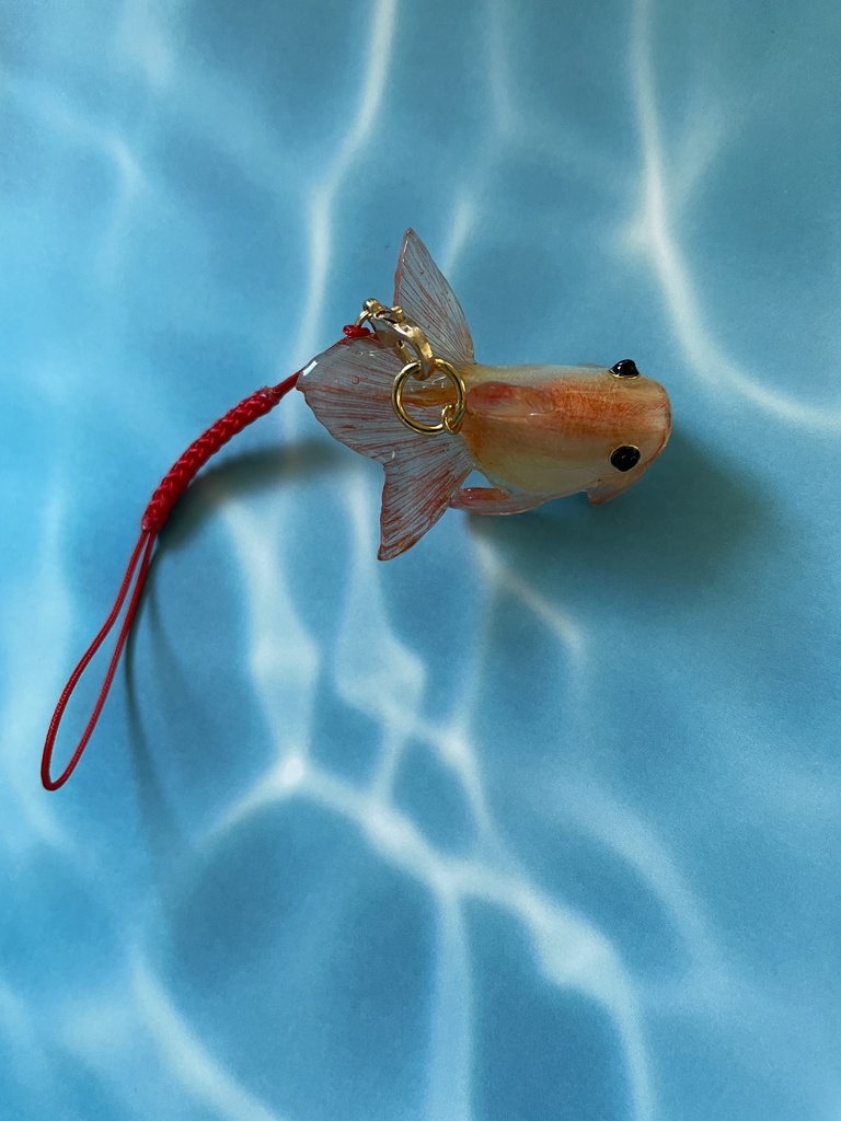 【785】金魚のチャーム／ストラップ樹脂粘土