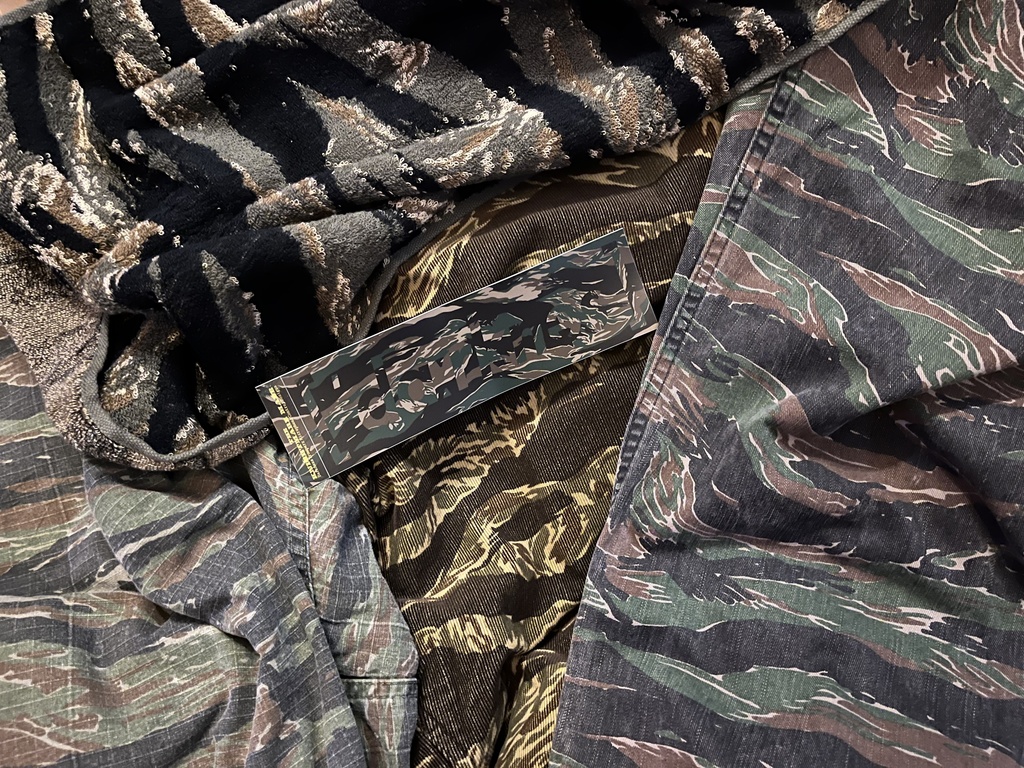 Phonetic Camo Sticker "Saigon" (Tiger Stripe) (1枚)