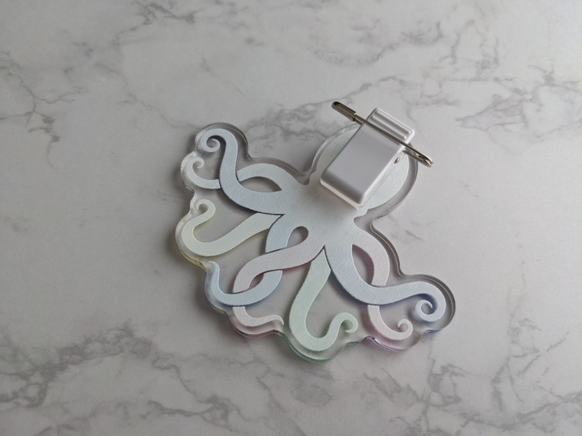 OCT-OP-ATH バッジクリップ