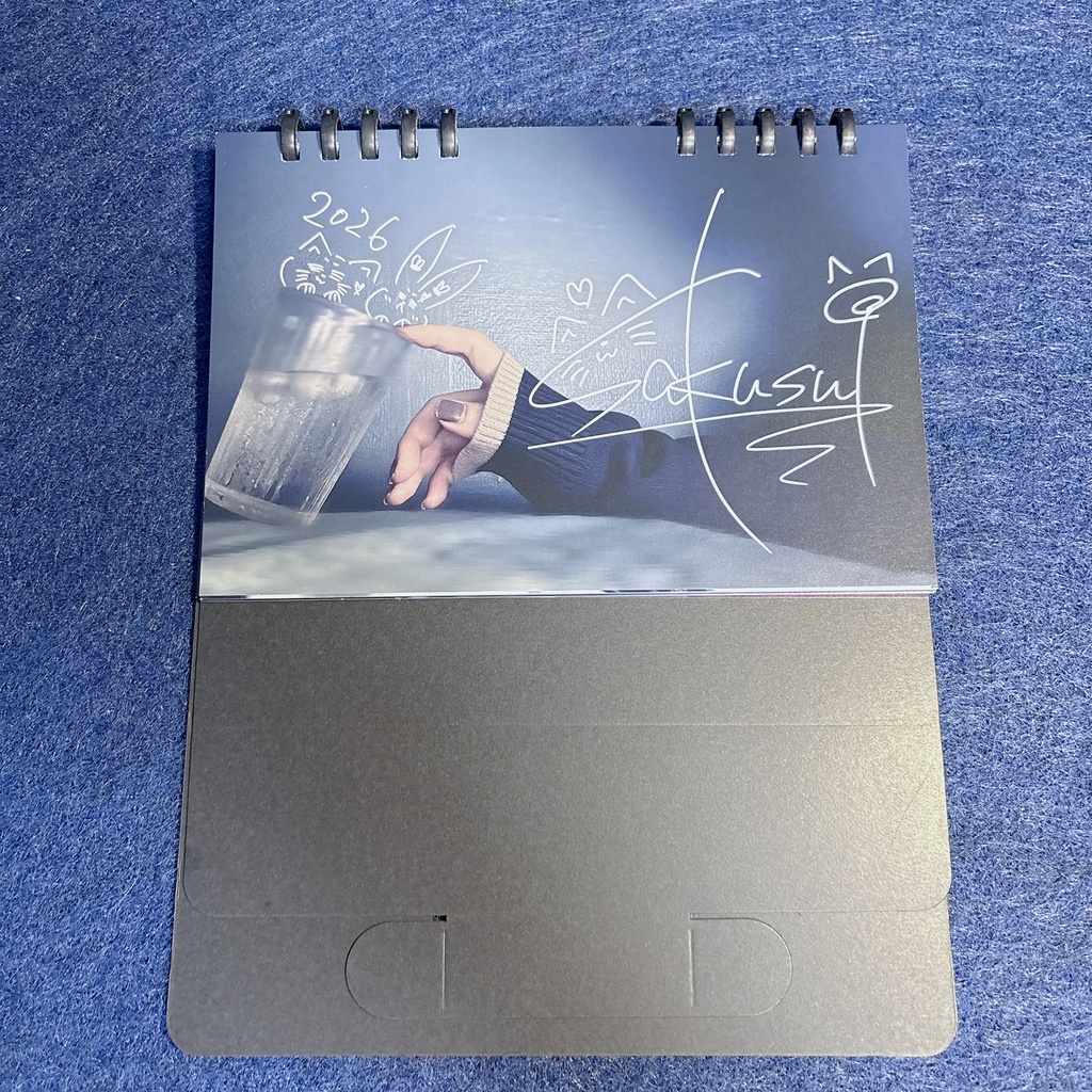 毎月背景が変わる！2026年卓上カレンダー【在庫34個/購入上限2】