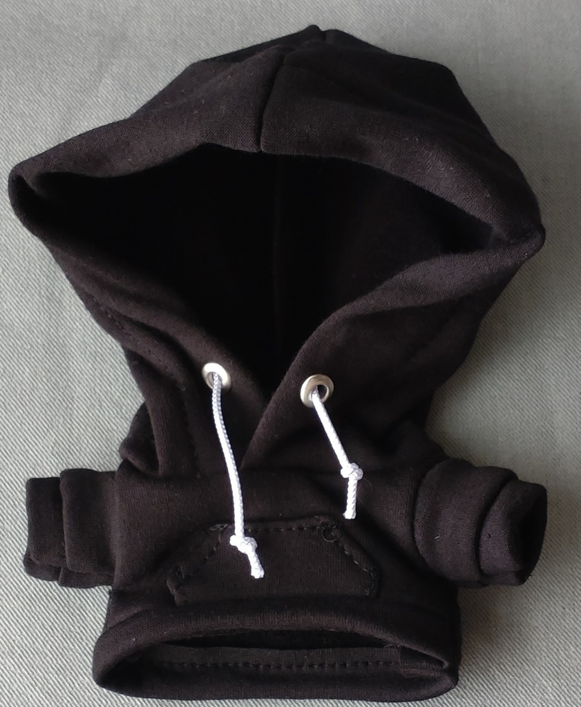 黒色パーカー　選べる紐カラー（にじぬいサイズ）