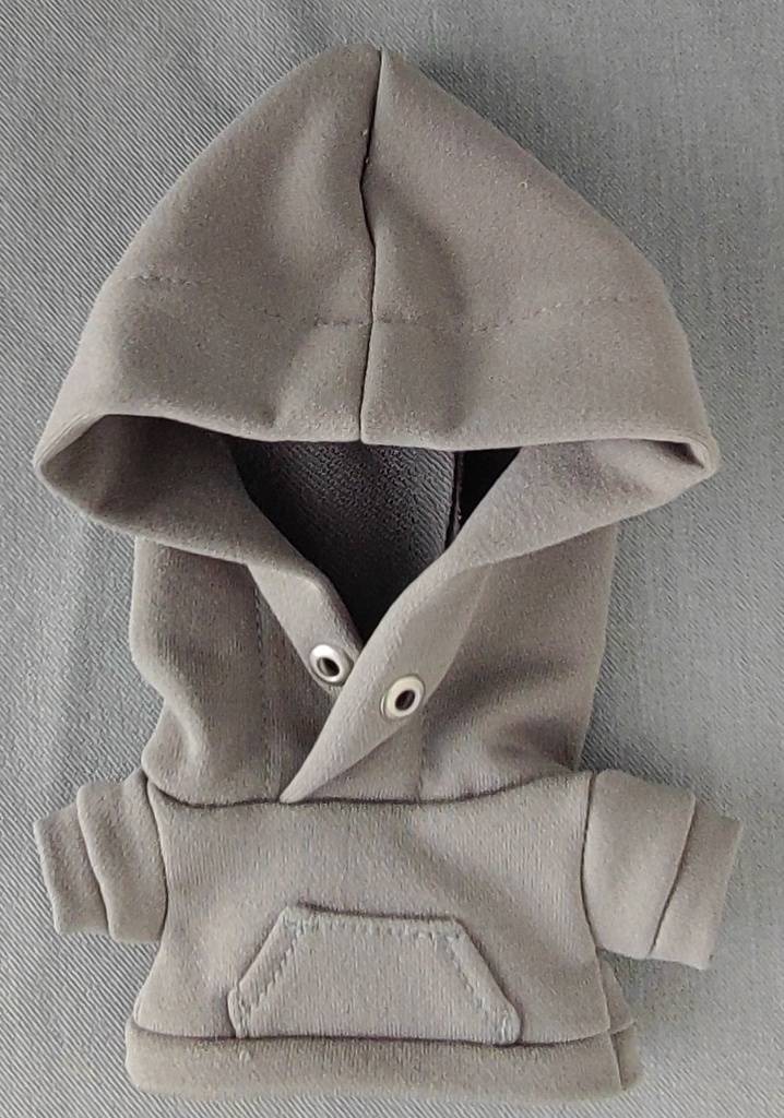 グレーパーカー　選べる紐カラー（にじぬいサイズ）