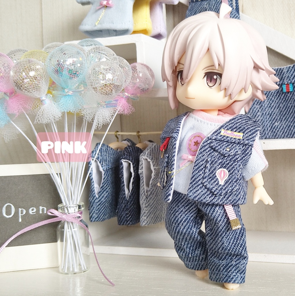 バルーンの飛ぶ服