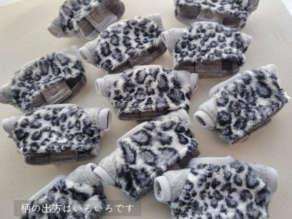 【ぬい】ネコのなかまの服