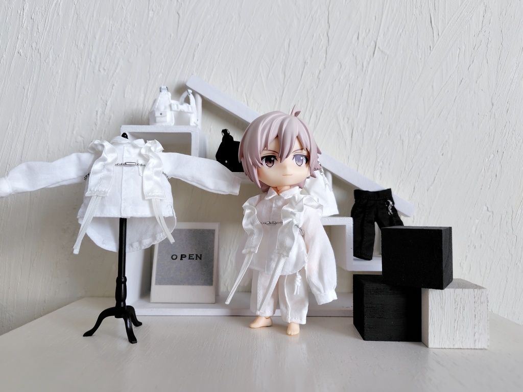 【ドール】白と黒の服 2026