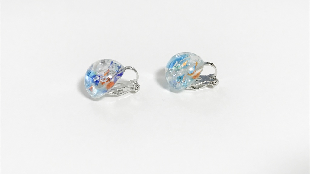 硝子カレットのイヤリング