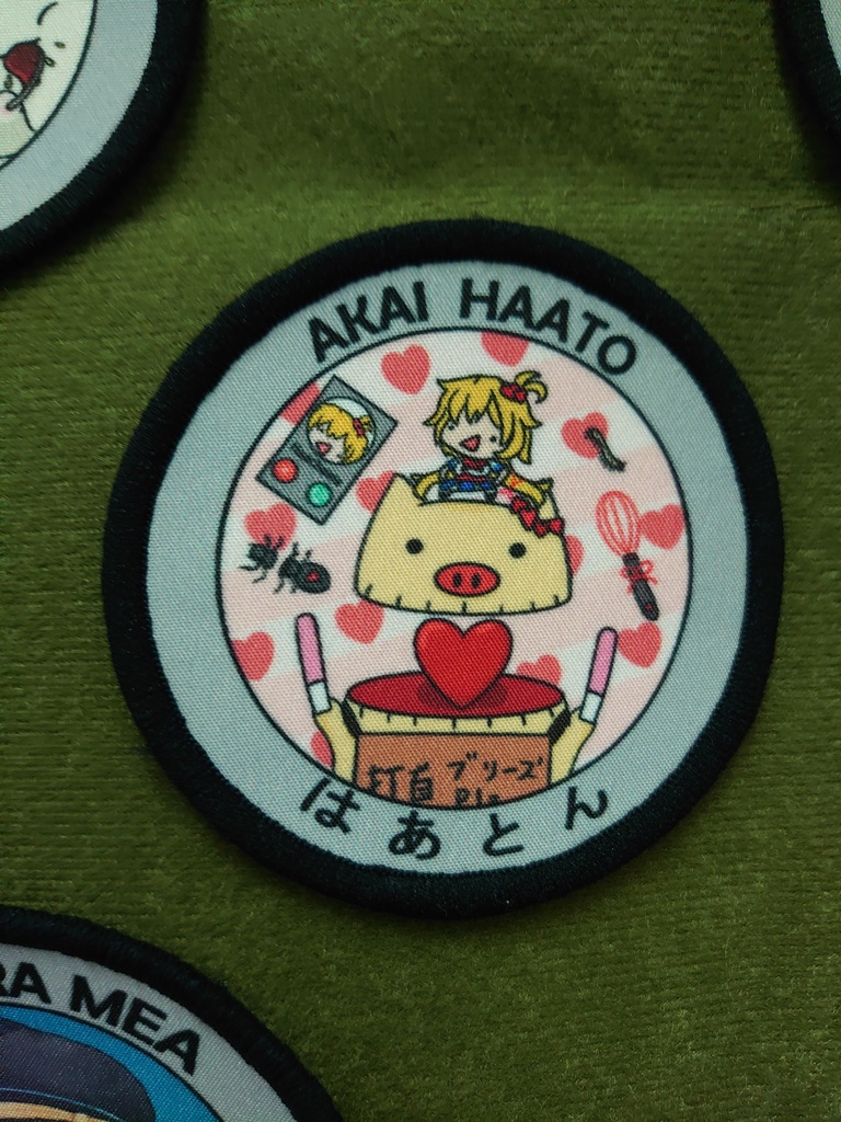 8cm circular patch "HoloLive 2nd" - Akai Haato , Haachama