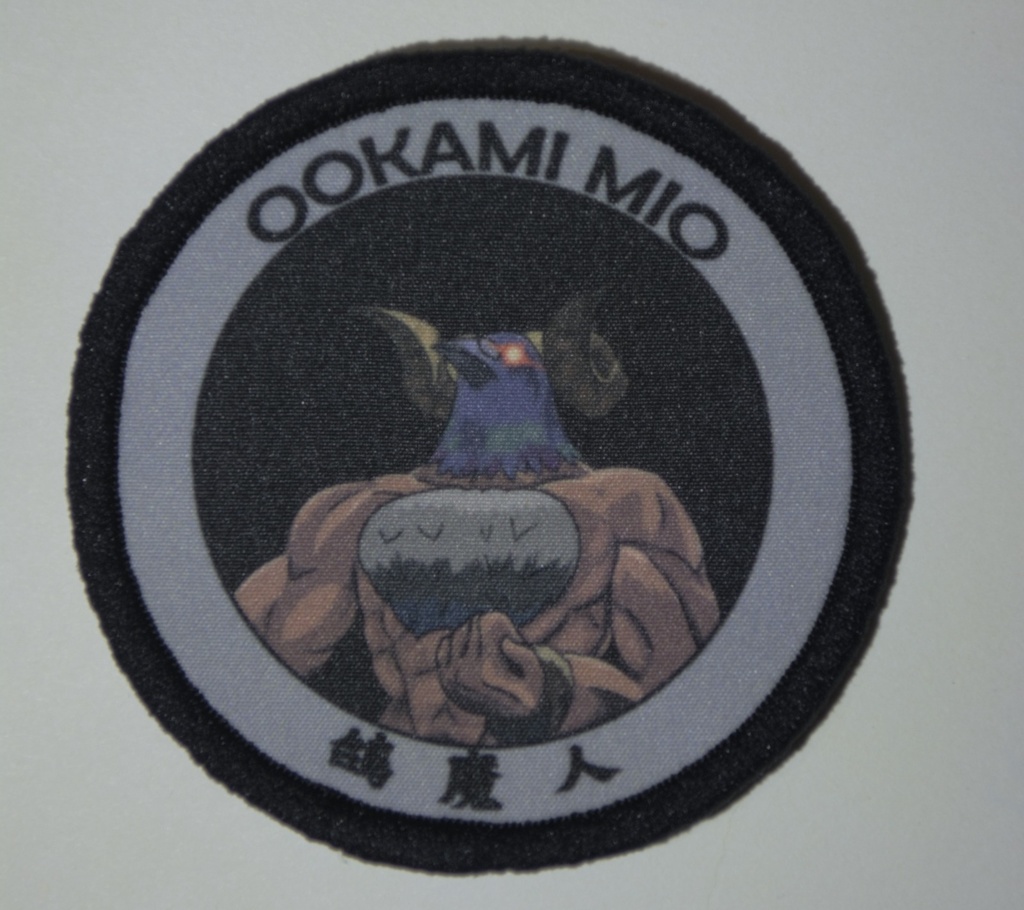 8cm circular patch "HoloLive GAMERS " - Shirakami Fubuki , Ookami Mio , Nekomata Okayu , Inugami Korone