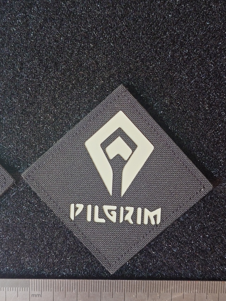 Noctilucous Patch 勝利の女神:NIKKE Corporate logo Noctilucous Tactical Rubber Hook Patchワッペン(夜光)