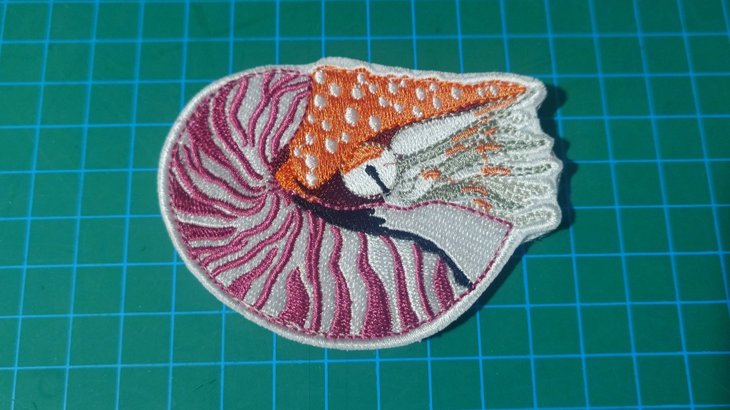 Patch オウム Parrot and Nautilus (1)