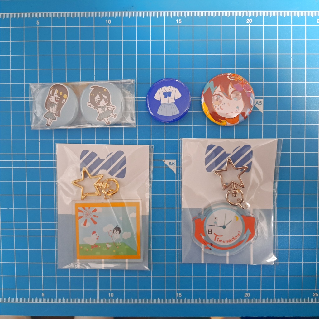 アクスタ&缶バッジ