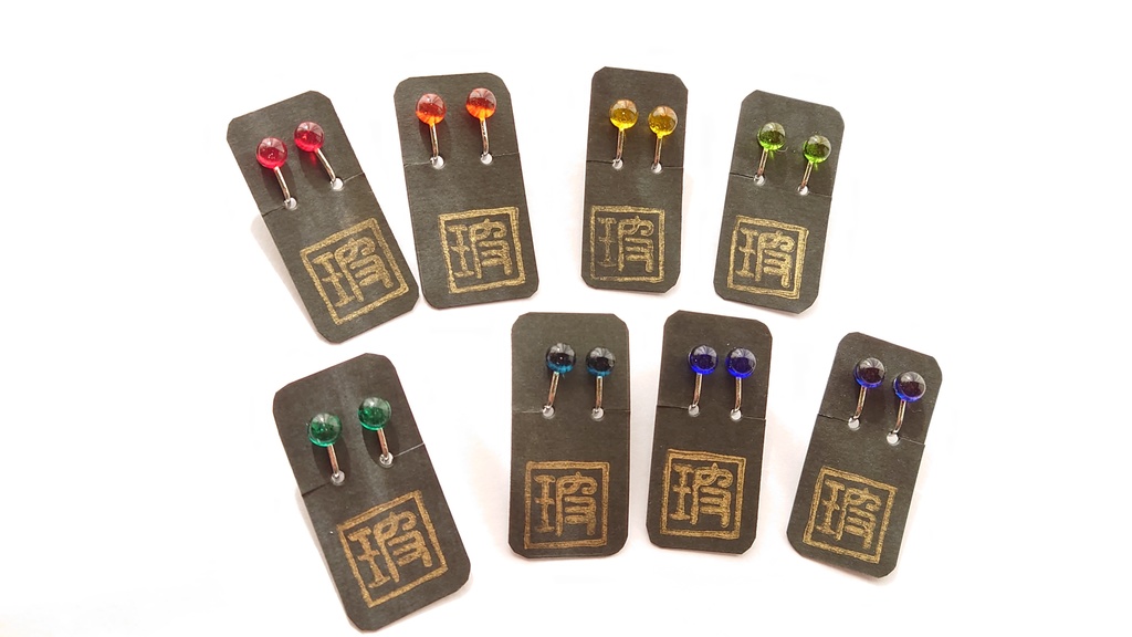 虹玉イヤピ・クリアカラー