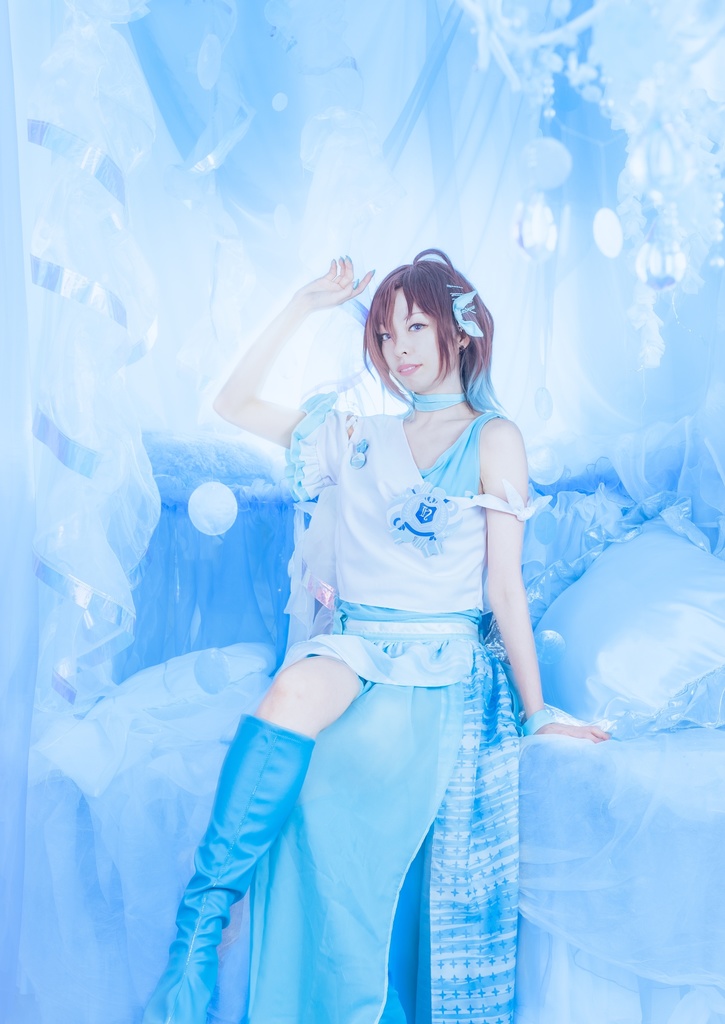 限りなく透明な青